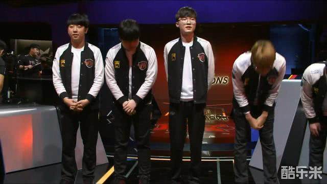 合成而束手 合成而束手