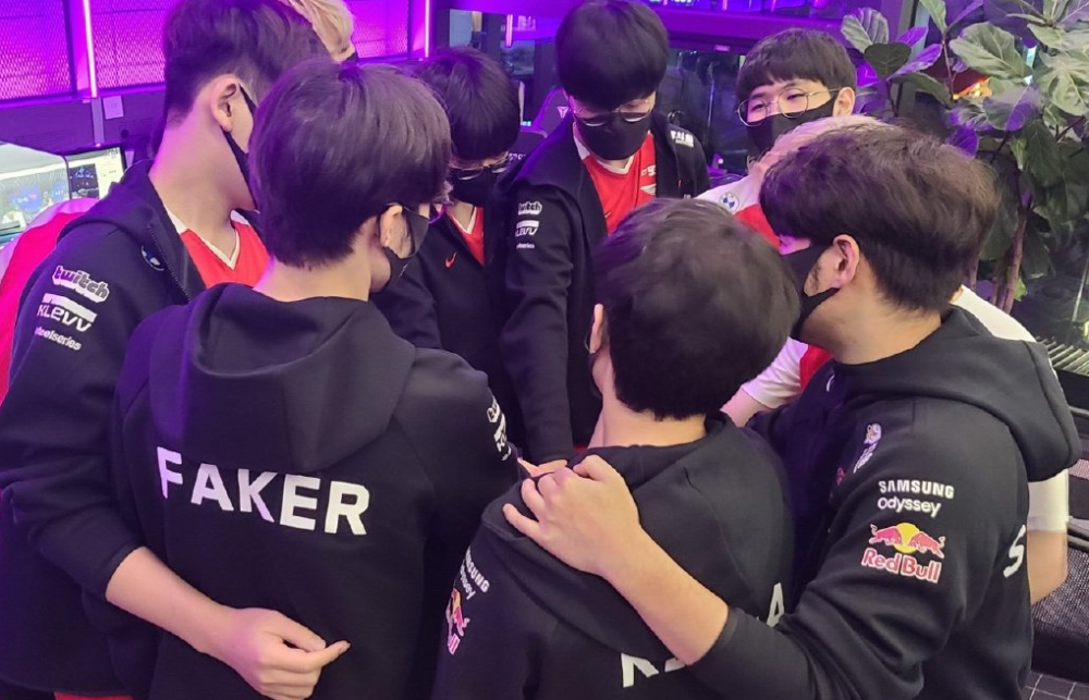 先手抢攻 先手抢攻